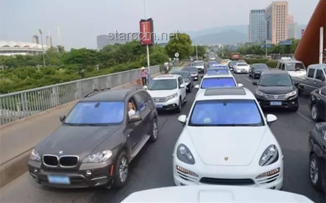 “零公里二手車”現(xiàn)象深度剖析：新車落地打七折，廠商“月刷”3000輛