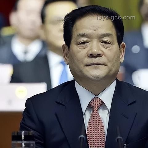 違規(guī)吃喝警示：4人頂風(fēng)作案被實(shí)名曝光案例解析