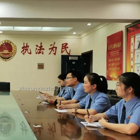女孩保護(hù)未來(lái)趨勢(shì)：強(qiáng)化法律與社區(qū)防護(hù)網(wǎng)