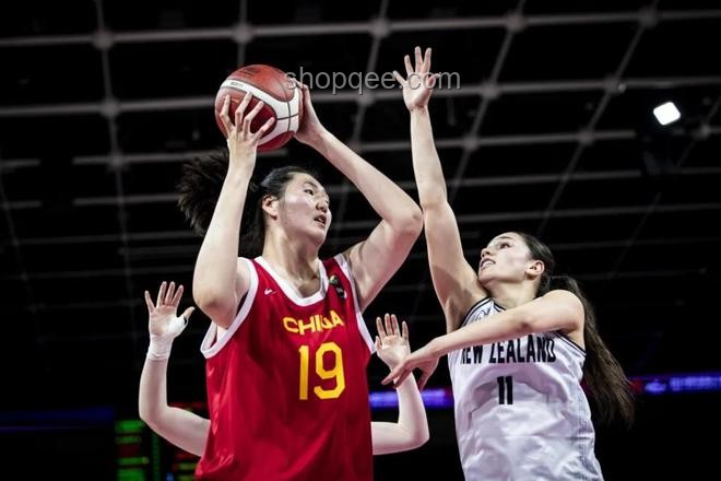 中國女籃93-61大勝日本隊：全面對比分析報告