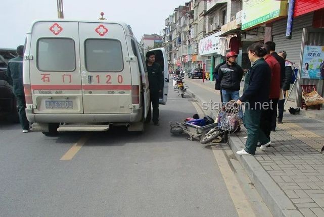 女子騎車逆行肇事逃逸案與交通法規(guī)遵守成本對(duì)比
