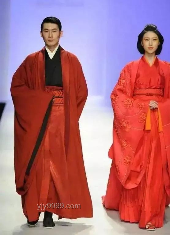 如果漢服未斷代，我們今日服飾對(duì)比