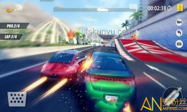 ???引擎轟鳴下的追夢之旅：《極速車王》觀影感悟