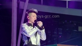 鳳凰傳奇演唱會(huì)取消事件對(duì)比分析：曾毅身體不適的影響