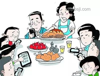 低頭族餐廳前摔骨折索賠案深度分析：安全責(zé)任何在？