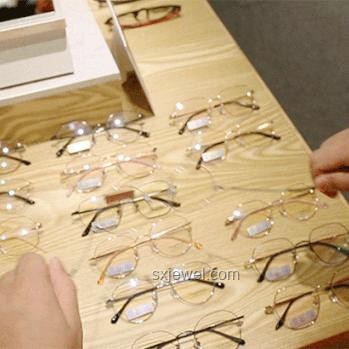 小米AI眼鏡初體驗：1999元的科技潮流，你get了嗎？