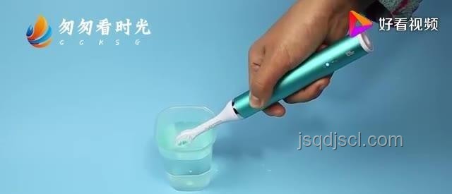 牙刷損壞常見原因分析：很多人都是這樣把牙刷壞的