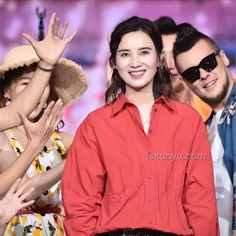 宋佳白玉蘭封后：跨界演繹創(chuàng)新藝術的無限可能