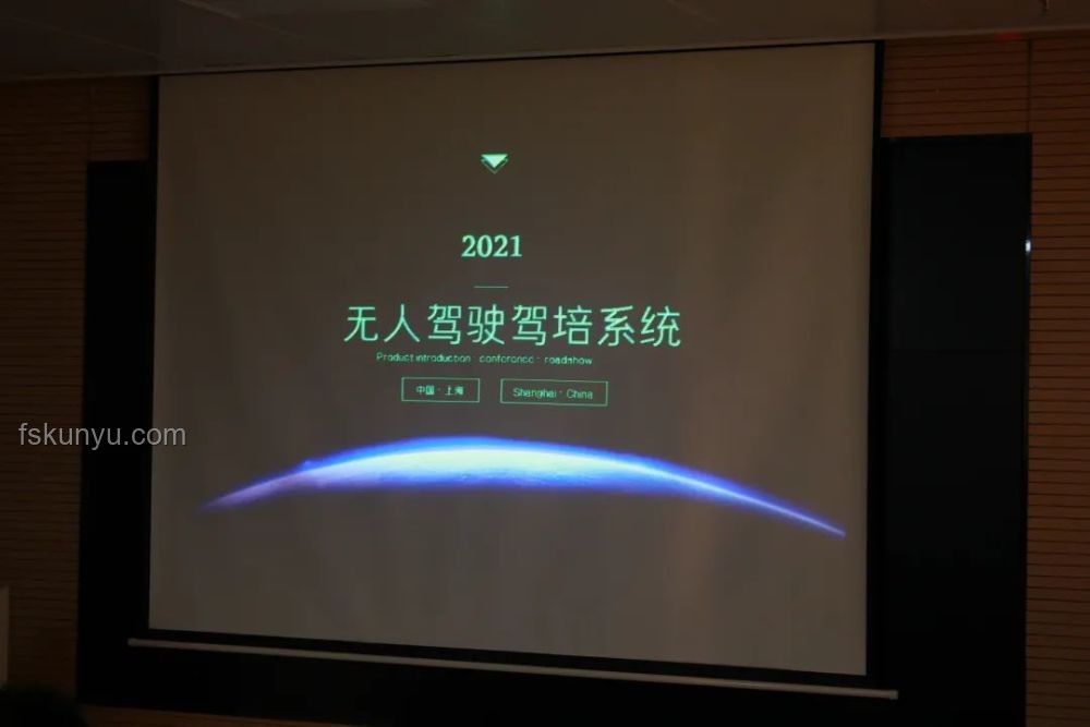 充電寶行業(yè)革新路：跨界共生，重塑能源生態(tài)
