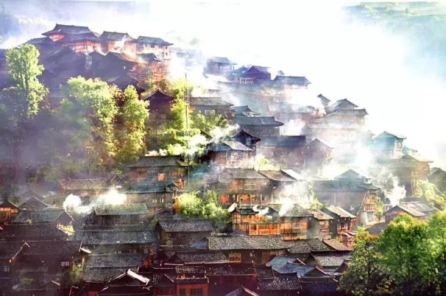 洪水后的重建新思維：智能苗寨與生態(tài)韌性社區(qū)