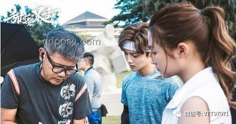 ??關(guān)曉彤鹿晗戀愛啟示錄：真愛無畏，共同成長??