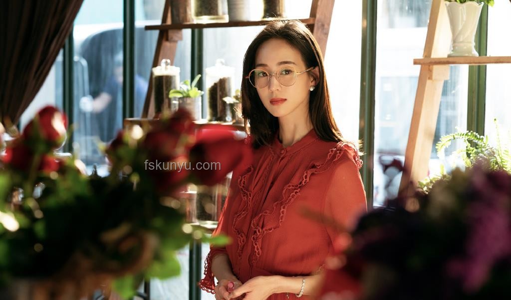 宋佳恭喜：1米73大美女的演藝成就與行業(yè)影響分析
