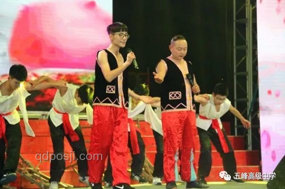 小蘇超決賽雨中演出驚艷全場，藝術(shù)與體育的完美交融