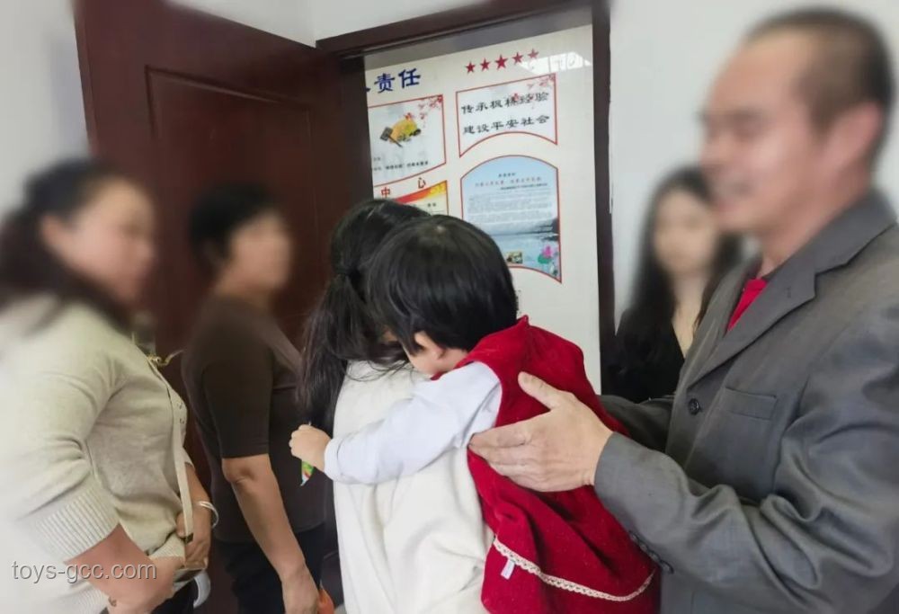 女子與男主播非婚生女稱要送養(yǎng)：解決方案探討