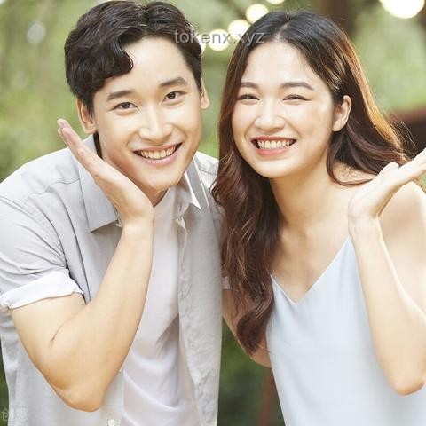 被女生倒追是什么體驗：情感動態(tài)與社會認(rèn)知的深度剖析