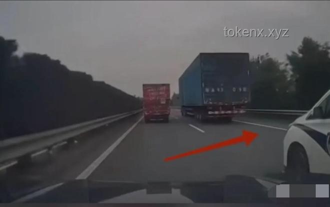 交警私家車高速逼停摩托：官方通報背后的真相與啟示