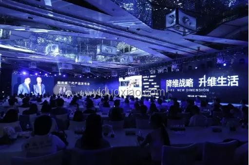 高維少樣本數(shù)據(jù)降維方法對(duì)比分析：PCA vs t-SNE vs Autoencoders vs LLE