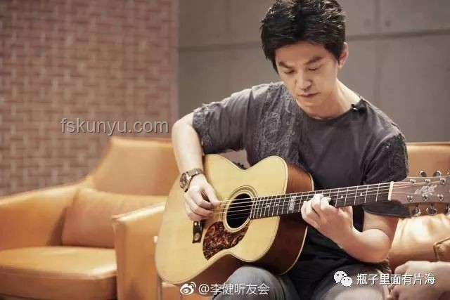 網(wǎng)傳男歌手師洋去世風波：謠言背后的真實與反思??,母親辟謠的力量