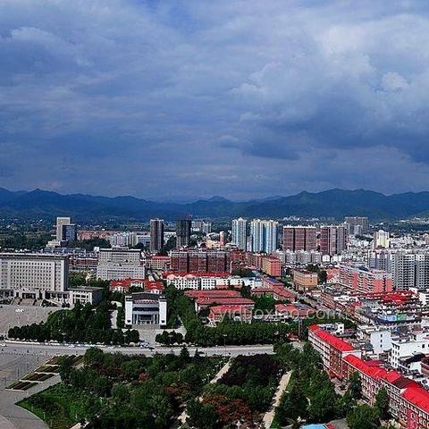 河南西峽極端強(qiáng)降雨應(yīng)對(duì)方案：減少災(zāi)害損失與人員搜救