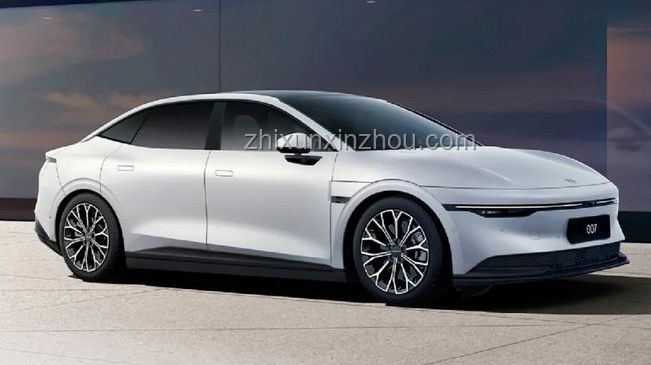 小米YU7限時(shí)改配：智能電動(dòng)汽車市場的新策略博弈