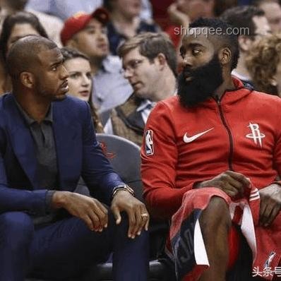 保羅回家：NBA球星轉(zhuǎn)會(huì)背后的故事與情感