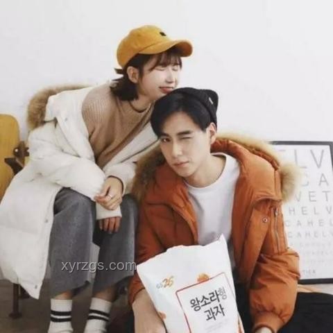 胡一天演藝狀態(tài)與粉絲反應的對比分析