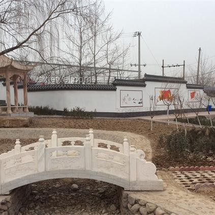 五臺山寺廟管理爭議：僧人扔供米事件背后的行業(yè)透視