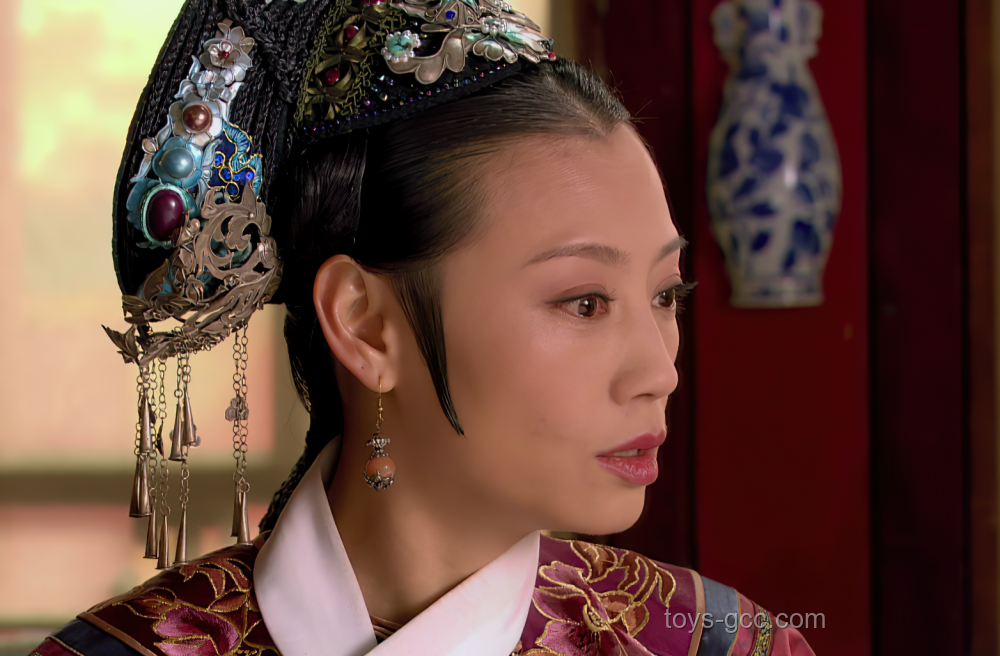 《甄嬛傳》情感錯位解析：甄嬛扶持背后的“酸楚”與情感動力學(xué)