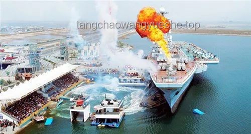 山東艦航母編隊訪港：國防實力展現(xiàn)與香港愛國熱情高漲