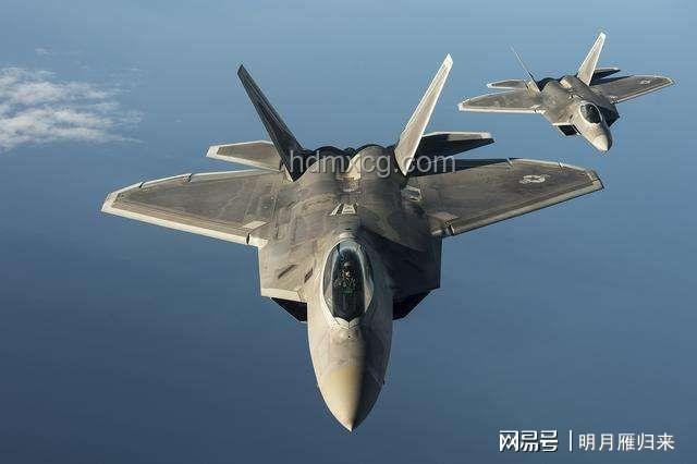 搭上殲-15戰(zhàn)機(jī)同款電梯體驗(yàn)研究：高科技與日常生活的交匯