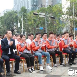 2025年大學(xué)學(xué)費(fèi)普漲現(xiàn)象解析，漲幅差異大背后原因何在？