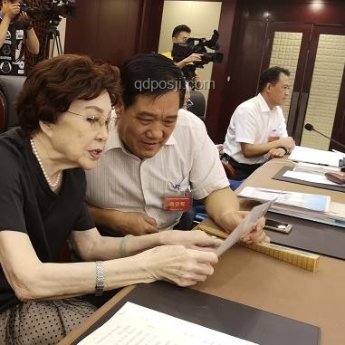 同志磁場弱，紅歌鎮(zhèn)壓情緒問題解決方案