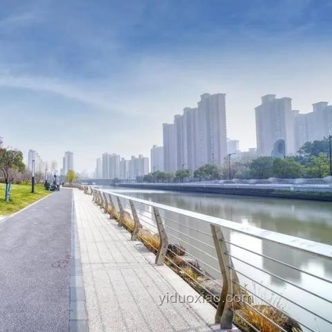 聆聽方塊碰撞：解鎖創(chuàng)新思維的樂高游戲