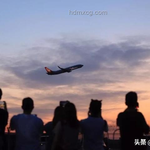 2025年大盤票房突破300億，電影市場再創(chuàng)新高