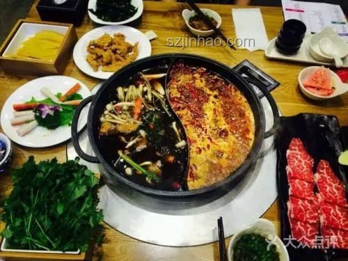 “煮波也是好起來了！”：美食博主轉(zhuǎn)型直播帶貨的成功案例