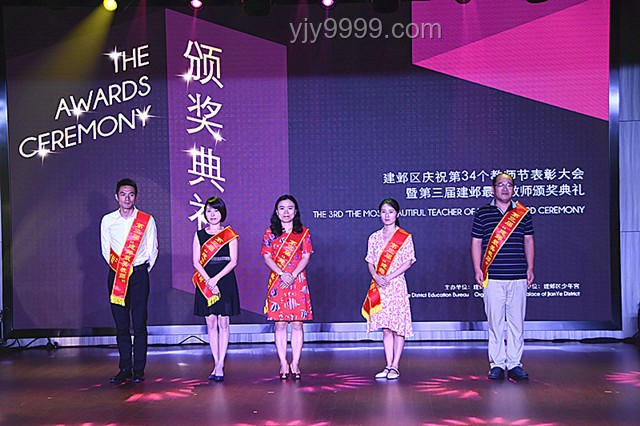 英文版《莫愁鄉(xiāng)》撩動外國女生心弦：文化跨界新趨勢
