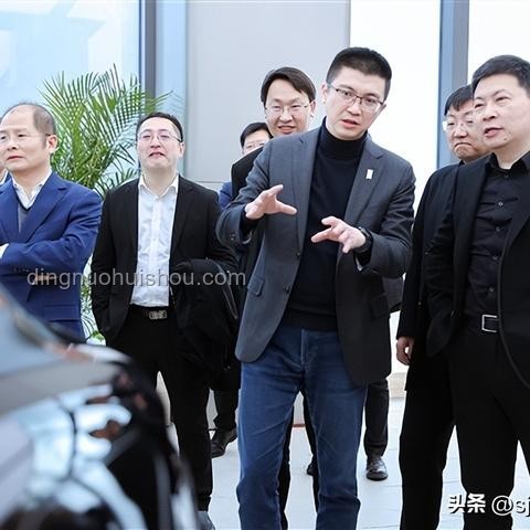 余承東事件引發(fā)熱議：智能駕駛安全與法規(guī)趨勢前瞻