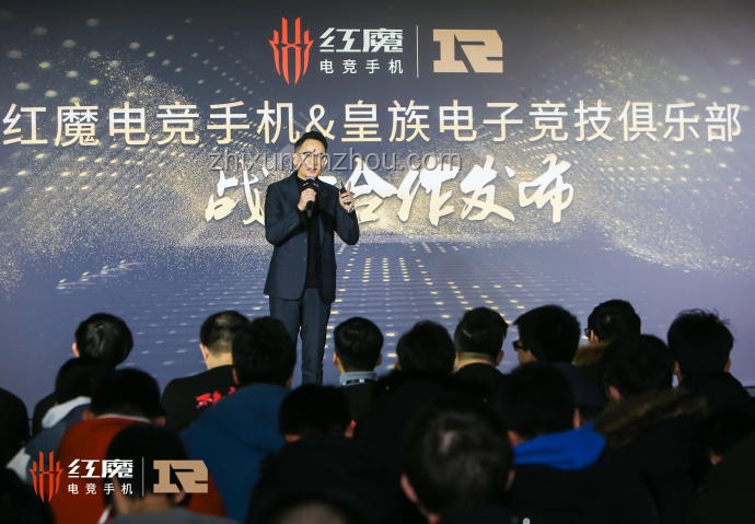 我們?nèi)ゾ€下打比賽：電競團(tuán)隊(duì)實(shí)戰(zhàn)突破與團(tuán)隊(duì)協(xié)作案例研究